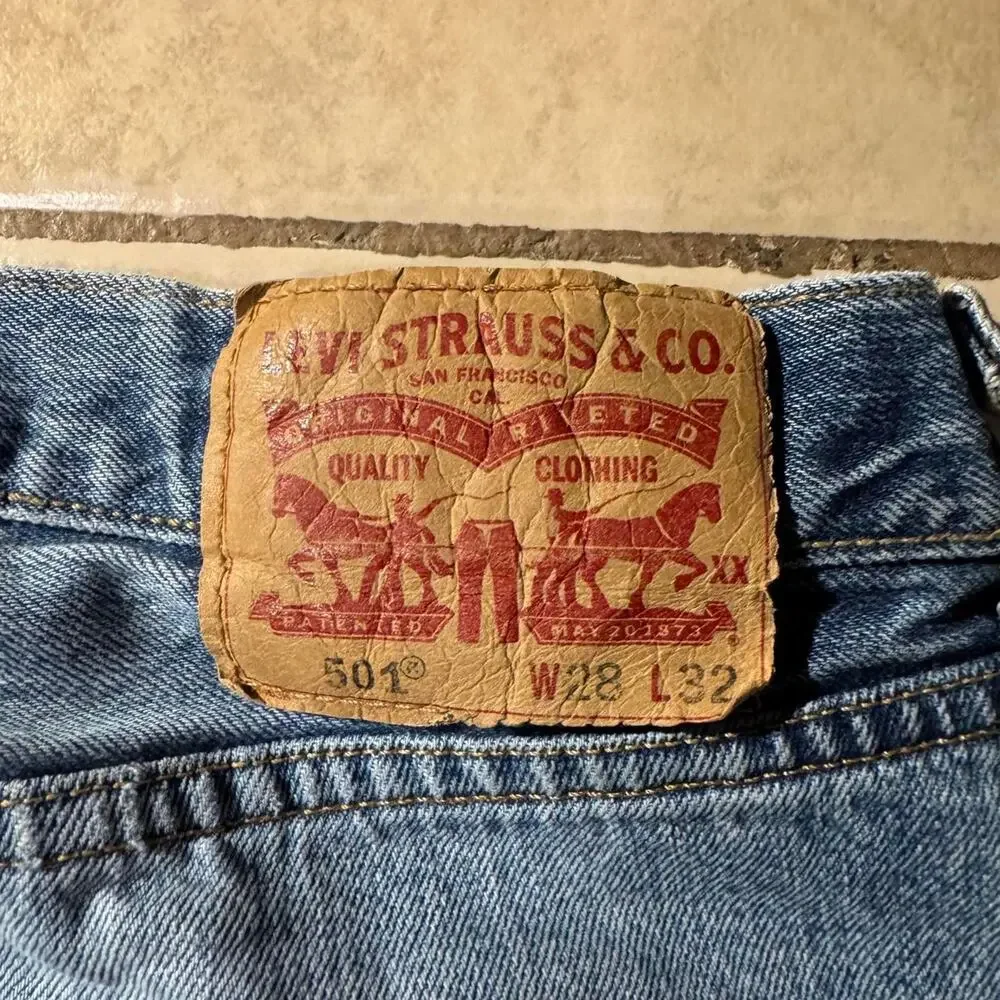 Vintage y2k levis 501 blue denim jeans size 28 in womens
